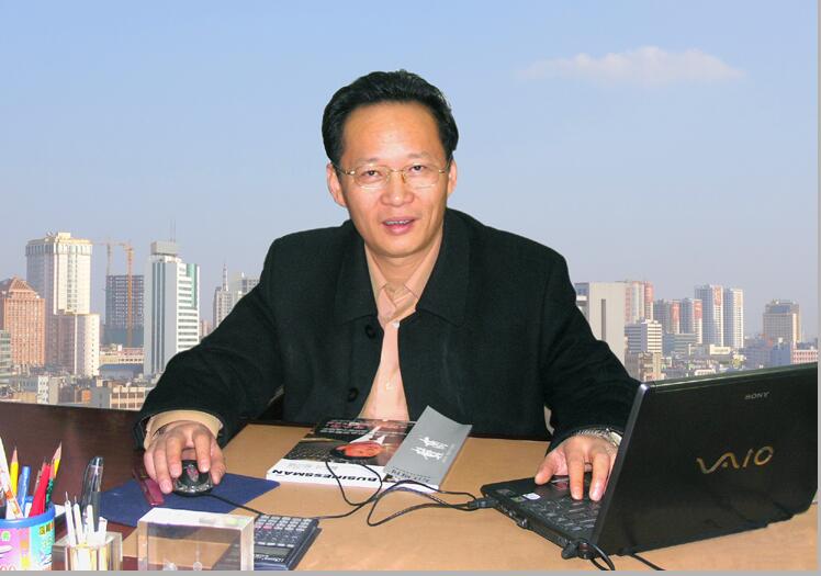 董事长.jpg