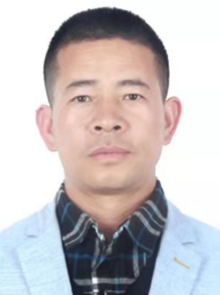 丘北分公司总经理——赵德斌